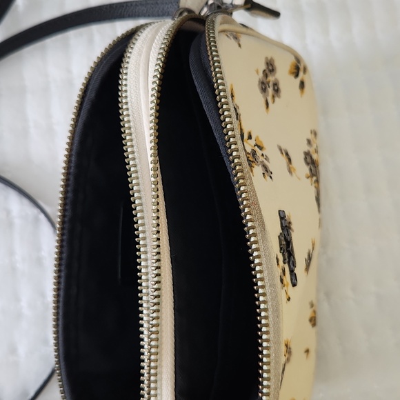 Coach Crossbody Clutch Bag - Picture 7 of 10